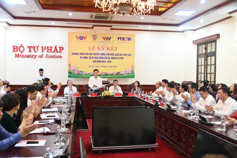 Lễ ký kết Chương trình phối hợp giữa Bộ Tư pháp, VTV, VOV và Thông tấn xã Việt Nam